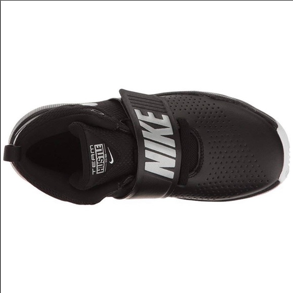 Nike Team Hustle D8 Toddler Sneaker - Picture 2 of 7